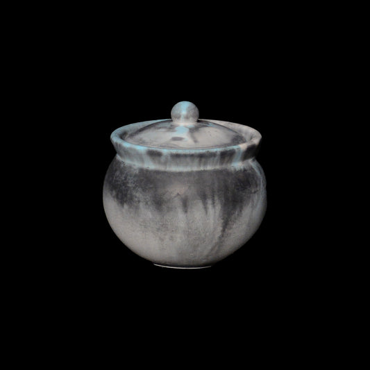 AQUARIUS - Candle Vessel (Cauldron with Lid)
