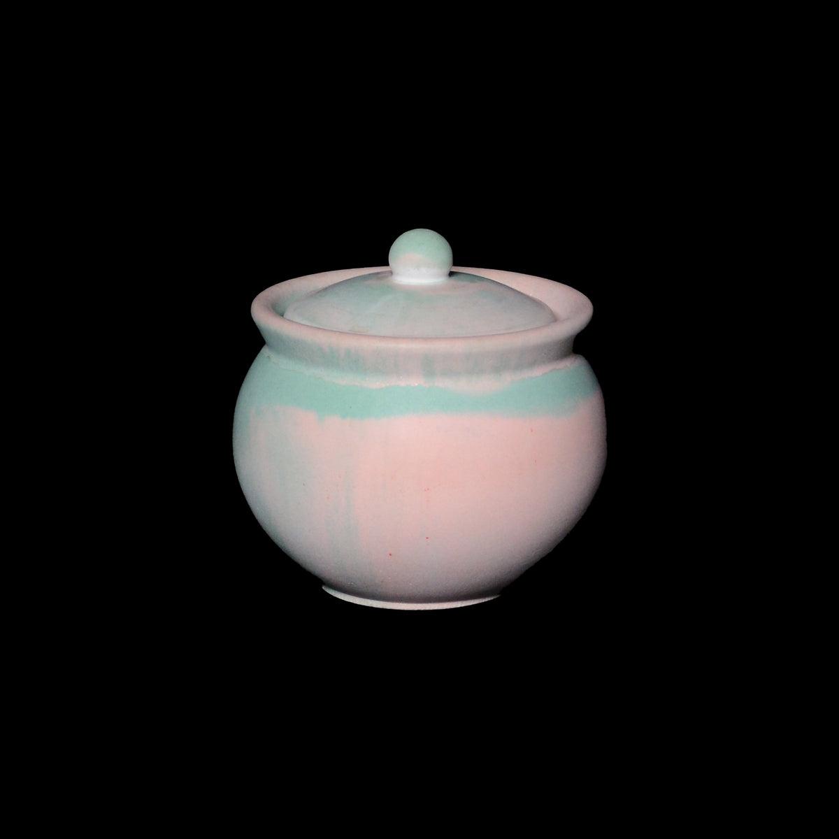 TAURUS - Candle Vessel (Cauldron with Lid)