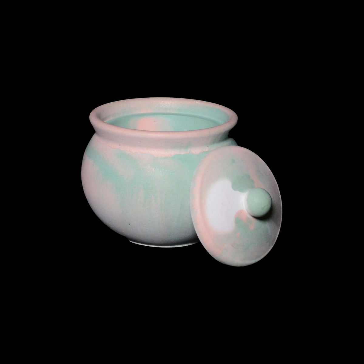 TAURUS - Candle Vessel (Cauldron with Lid)