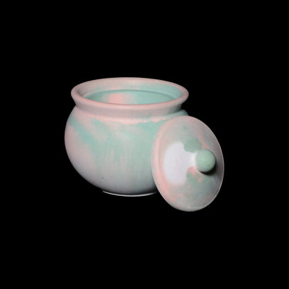 TAURUS - Candle Vessel (Cauldron with Lid)